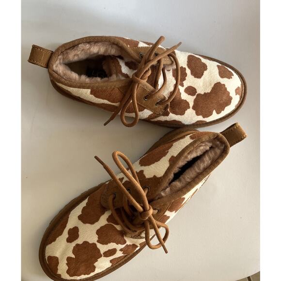 UGG NEUMEL Cow Print Boots Chukka ANKLE Chestnut & White Women's 8 - Picture 4 of 15